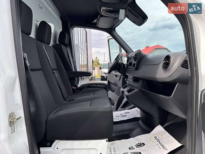 Вантажний фургон Mercedes-Benz Sprinter 2020 в Рівному
