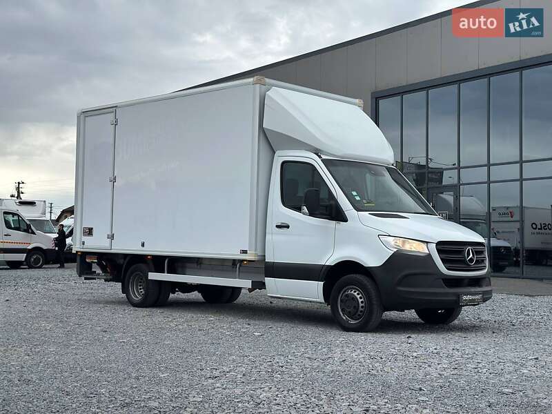 Грузовой фургон Mercedes-Benz Sprinter 2021 в 