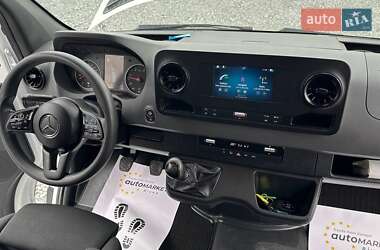 Грузовой фургон Mercedes-Benz Sprinter 2021 в 