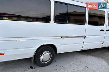 Приміський автобус Mercedes-Benz Sprinter 1999 в 