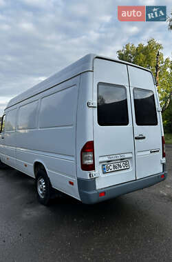Грузовой фургон Mercedes-Benz Sprinter 2005 в 