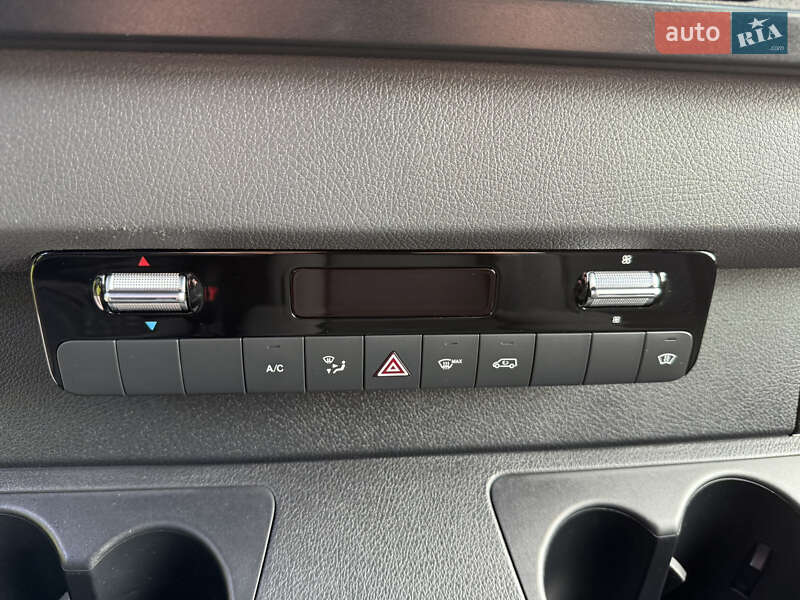 Вантажний фургон Mercedes-Benz Sprinter 2018 в Львові