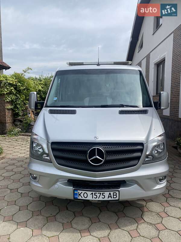 Автовоз Mercedes-Benz Sprinter 2019 в Ужгороде
