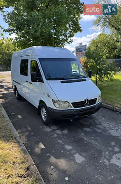 Вантажний фургон Mercedes-Benz Sprinter 2005 в Рівному