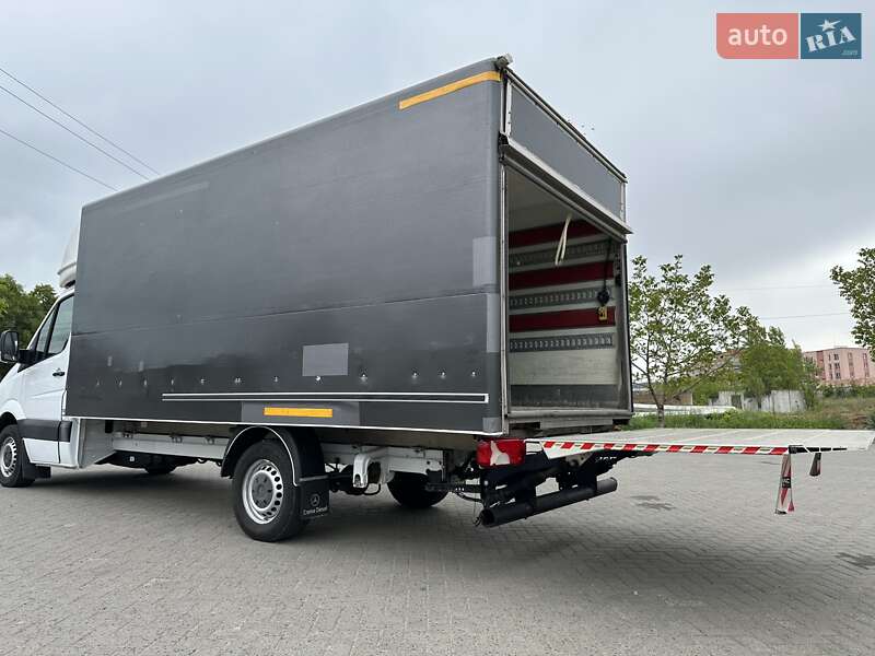 Грузовой фургон Mercedes-Benz Sprinter 2017 в Черновцах