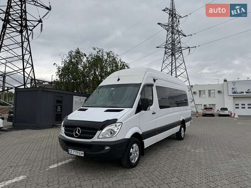 Mercedes-Benz Sprinter 2012
