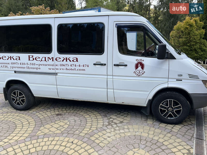 Микроавтобус Mercedes-Benz Sprinter 2005 в 