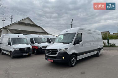 Вантажний фургон Mercedes-Benz Sprinter 2019 в 