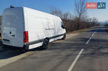 Грузовой фургон Mercedes-Benz Sprinter 2022 в 