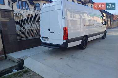 Грузовой фургон Mercedes-Benz Sprinter 2022 в 