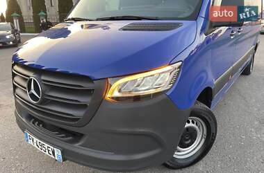 Вантажний фургон Mercedes-Benz Sprinter 2021 в 