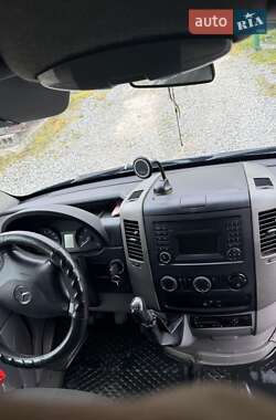 Грузовой фургон Mercedes-Benz Sprinter 2011 в 
