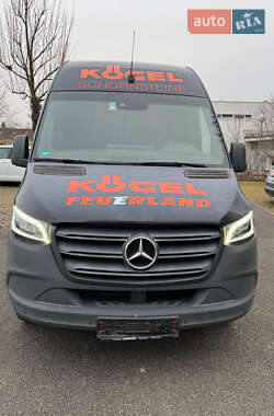 Вантажний фургон Mercedes-Benz Sprinter 2019 в Рівному