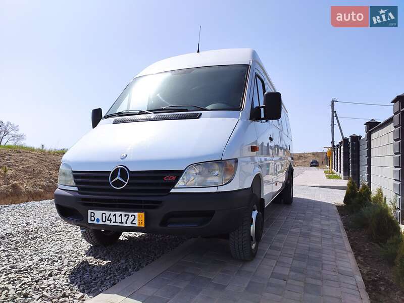 Грузовой фургон Mercedes-Benz Sprinter 2003 в Ровно