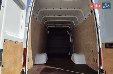 Грузовой фургон Mercedes-Benz Sprinter 2003 в 