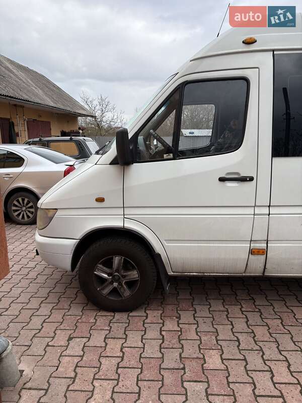 Мікроавтобус Mercedes-Benz Sprinter 2002 в Мостиській