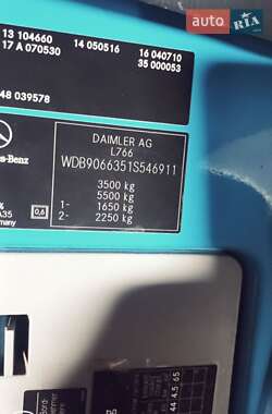 Приміський автобус Mercedes-Benz Sprinter 2011 в 