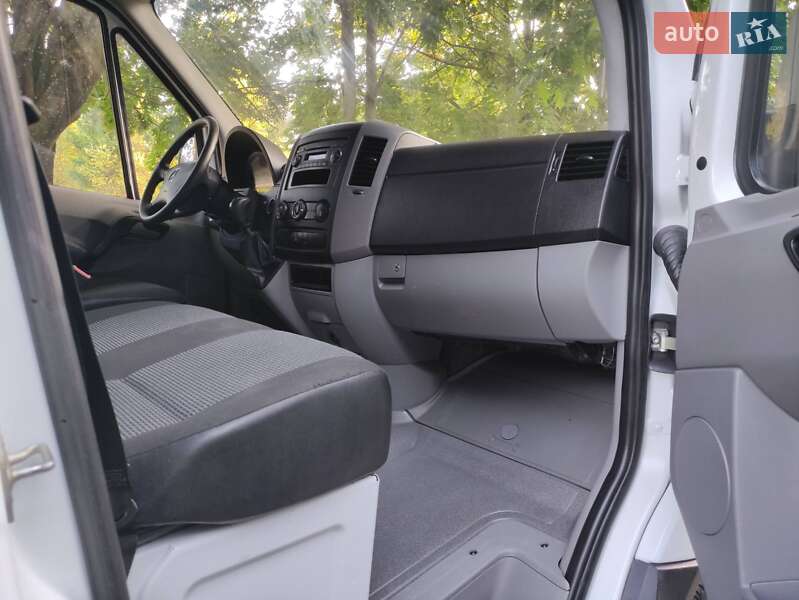 Грузовой фургон Mercedes-Benz Sprinter 2011 в Ровно