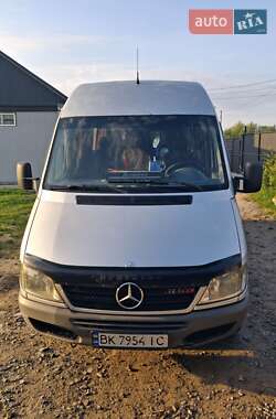 Вантажопасажирський фургон Mercedes-Benz Sprinter 2003 в Дубні