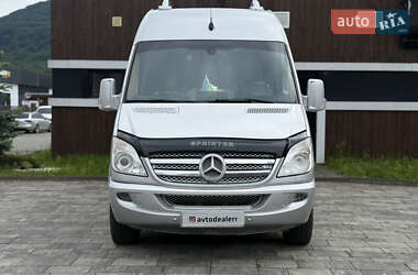 Туристический / Междугородний автобус Mercedes-Benz Sprinter 2012 в 