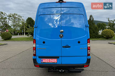 Грузовой фургон Mercedes-Benz Sprinter 2016 в 