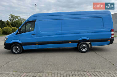 Грузовой фургон Mercedes-Benz Sprinter 2016 в 