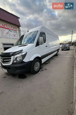 Грузовой фургон Mercedes-Benz Sprinter 2018 в 
