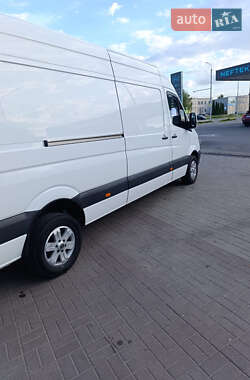 Грузовой фургон Mercedes-Benz Sprinter 2018 в 