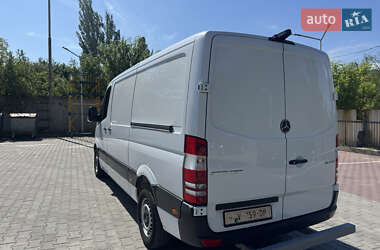 Грузовой фургон Mercedes-Benz Sprinter 2017 в 