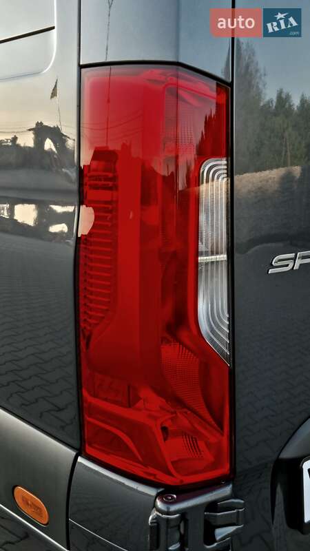 Грузовой фургон Mercedes-Benz Sprinter 2020 в Черновцах