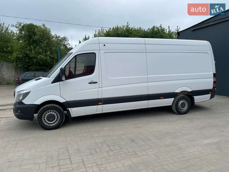 Грузовой фургон Mercedes-Benz Sprinter 2017 в 