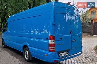 Грузовой фургон Mercedes-Benz Sprinter 2017 в 