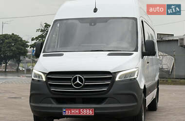 Грузопассажирский фургон Mercedes-Benz Sprinter 2021 в 