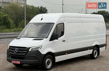 Грузопассажирский фургон Mercedes-Benz Sprinter 2021 в 