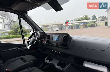 Грузопассажирский фургон Mercedes-Benz Sprinter 2021 в 
