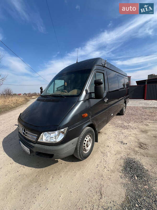 Mercedes-Benz Sprinter 2005