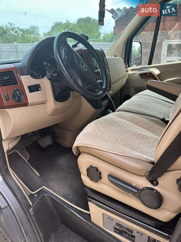 Вантажопасажирський фургон Mercedes-Benz Sprinter 2010 в Харкові