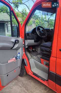Грузовой фургон Mercedes-Benz Sprinter 2011 в 