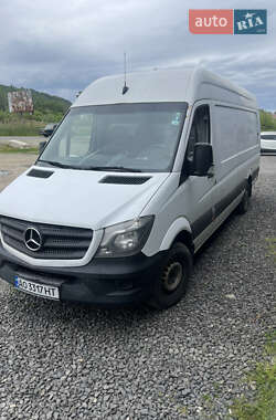 Вантажний фургон Mercedes-Benz Sprinter 2016 в Тячеві