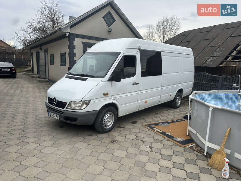 Другие грузовики Mercedes-Benz Sprinter 2001 в 