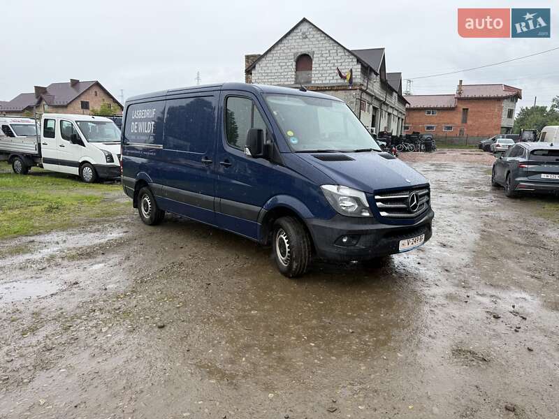 Грузовой фургон Mercedes-Benz Sprinter 2016 в 