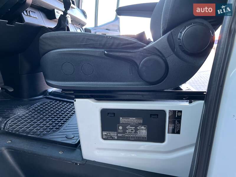 Вантажопасажирський фургон Mercedes-Benz Sprinter 2019 в Тернополі
