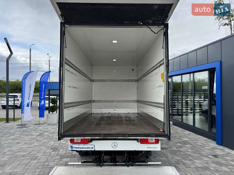 Вантажний фургон Mercedes-Benz Sprinter 2018 в Рівному