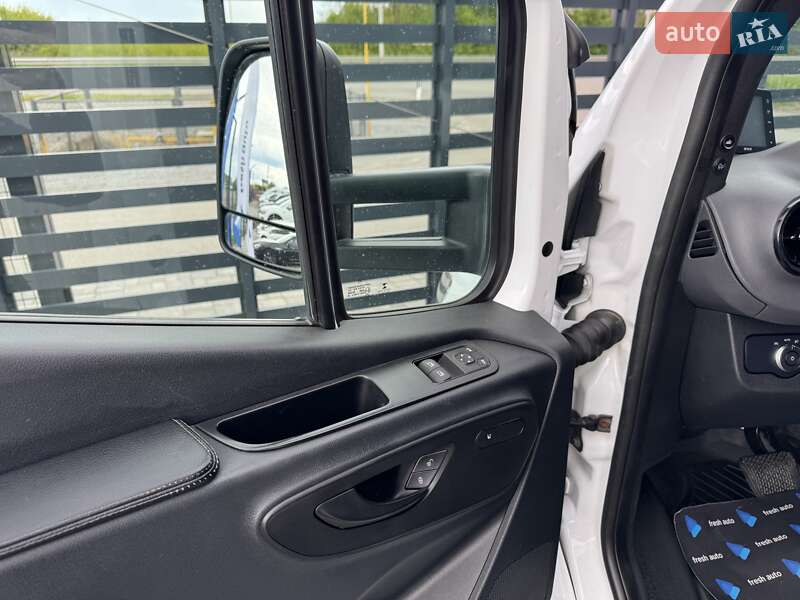 Вантажний фургон Mercedes-Benz Sprinter 2018 в Рівному
