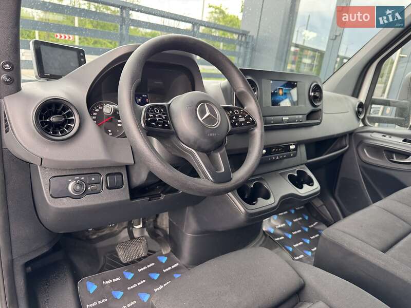 Вантажний фургон Mercedes-Benz Sprinter 2018 в Рівному