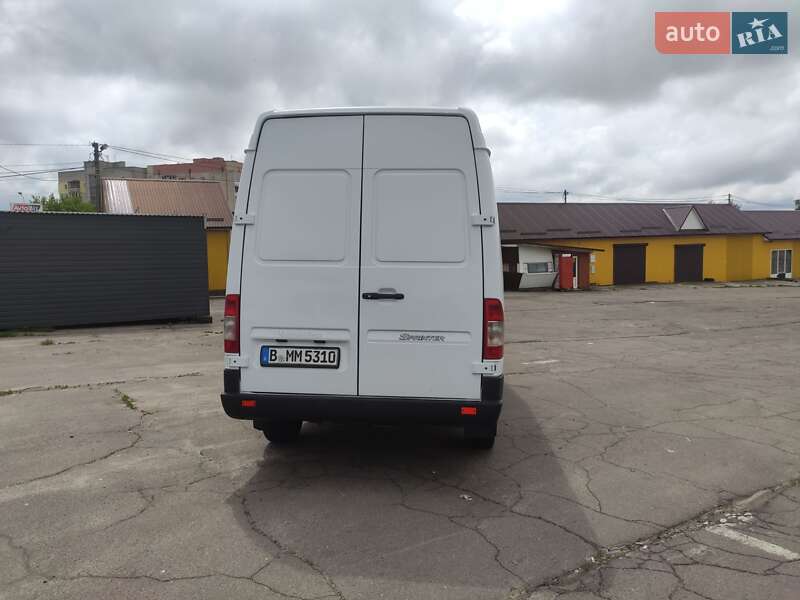 Грузовой фургон Mercedes-Benz Sprinter 2005 в Ровно