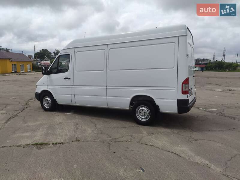 Грузовой фургон Mercedes-Benz Sprinter 2005 в Ровно