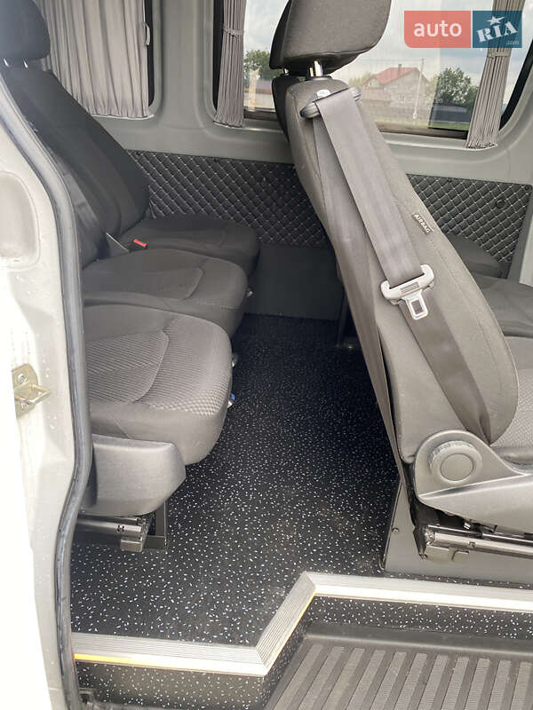 Микроавтобус Mercedes-Benz Sprinter 2016 в Львове фото 15 Микроавтобус Mercedes-Benz Sprinter 2016 в Львове