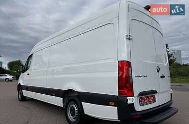 Вантажний фургон Mercedes-Benz Sprinter 2021 в 