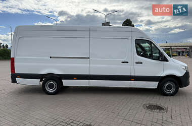 Вантажний фургон Mercedes-Benz Sprinter 2021 в 